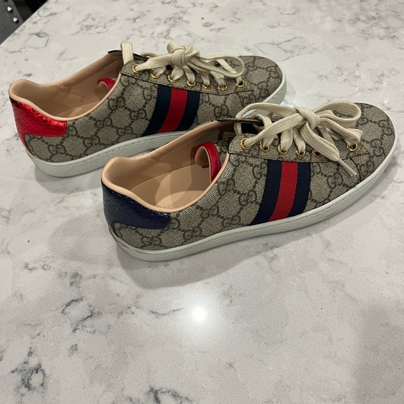 Gucci Ace GG Supreme sneaker - Picture 5 of 15